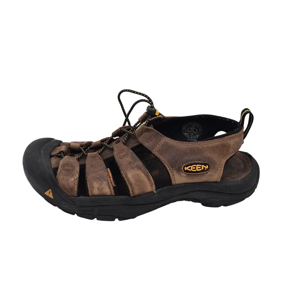 KEEN Newport Leather Sandals Mens Size 10 Brown Closed Toe Hiking Outdoor Bungee
